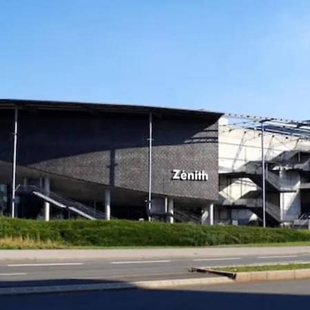 Vieux - Superb Balcony Parking!