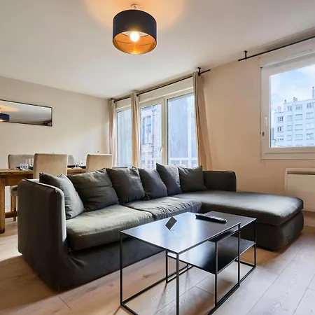 Vieux - Superb Balcony Parking! *